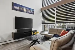 8c05d0a51ee114776391ad13faddf2de-cc_ft_384